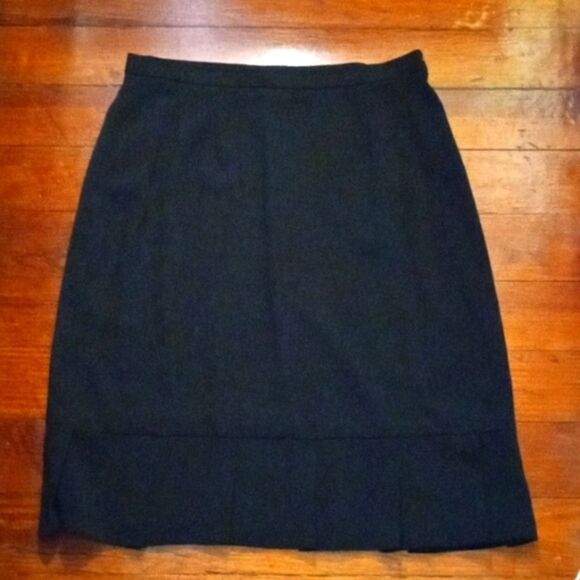 DRESS BARN Women's Skirt - Picture 4 of 7